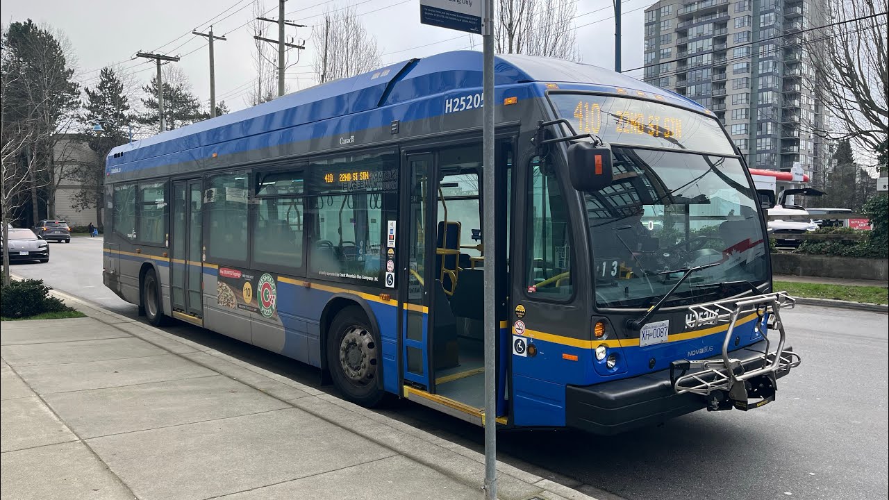 Translink CMBC 2025 Novabus LFSe+ H25205 on 410 22nd St Stn