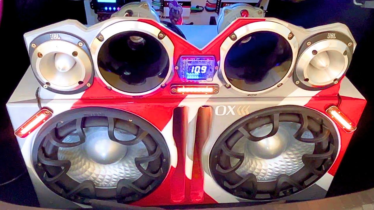 CAIXA TRIO GRAVE BRAVOX UXP 500 RMS NO COROLLA
