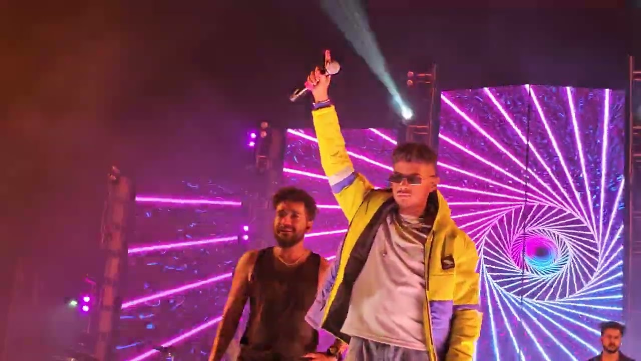 Aayiram aura song by fejo/wildfire show kochi #fejolive 