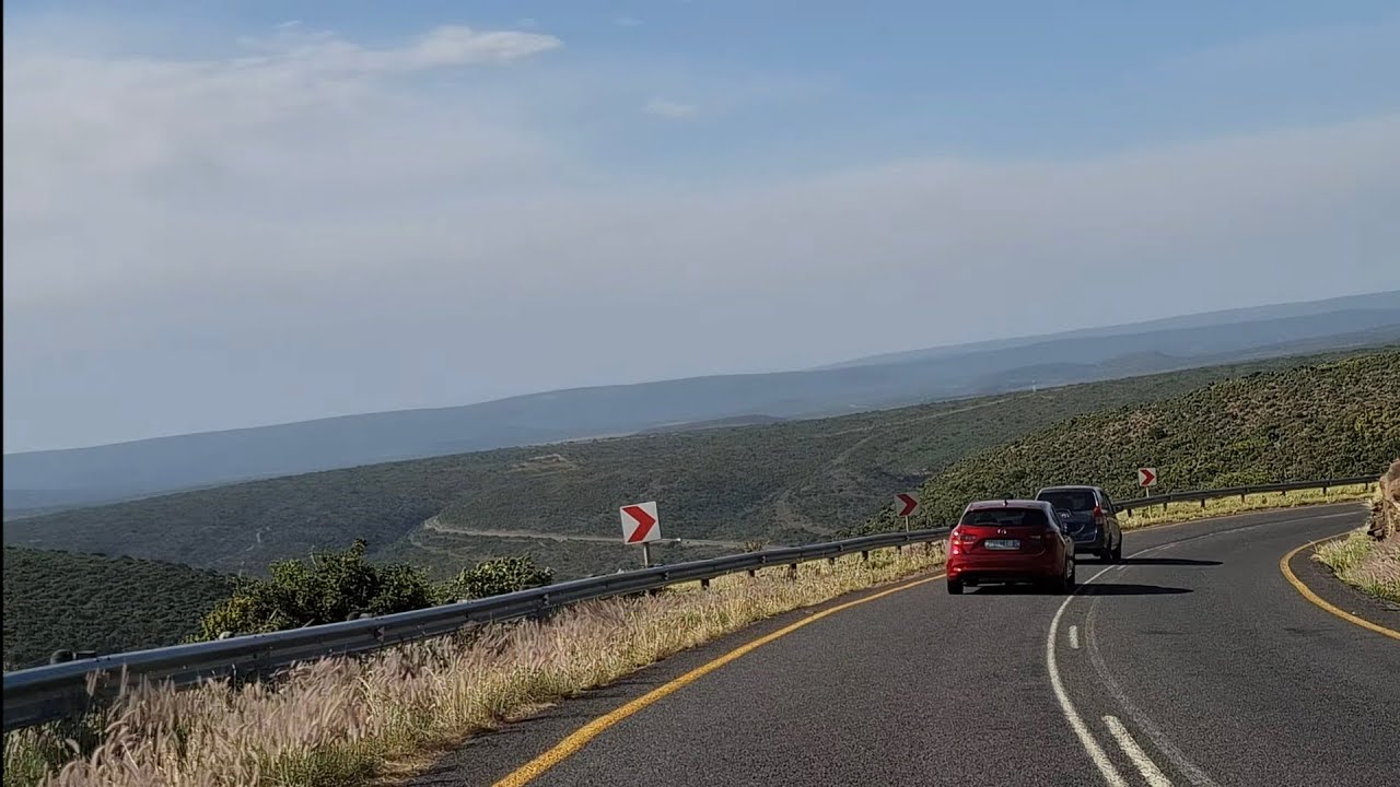Eastern Cape | Makhanda (Grahamstown) to KwaMaqoma Mountain Pass Drive, South Africa (R67 road)