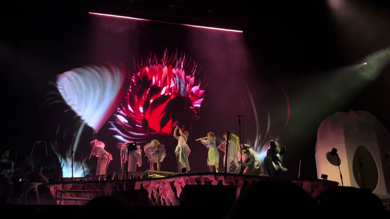BJÖRK - THE GATE & UTOPIA LIVE PARIS
