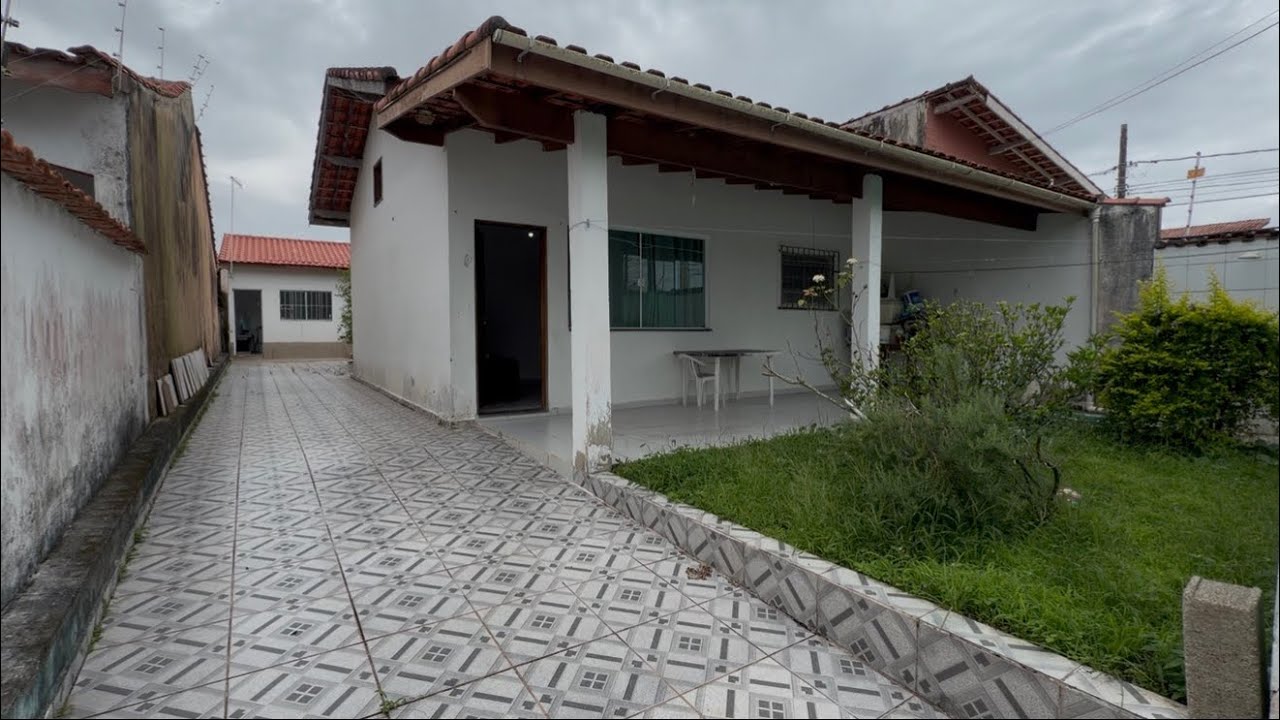 CASA LADO PRAIA NO GAIVOTA – 200 METROS DO MAR! 