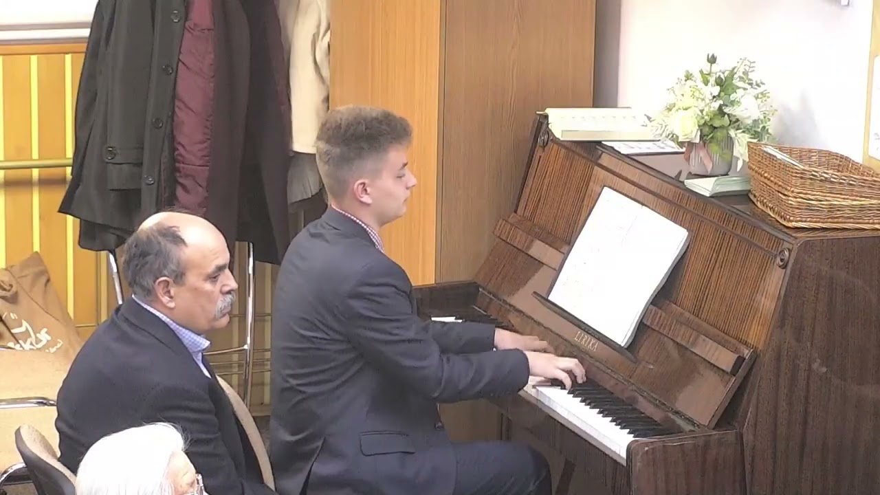 Glória, dicsőség, Glória - 2025. dec. 6.