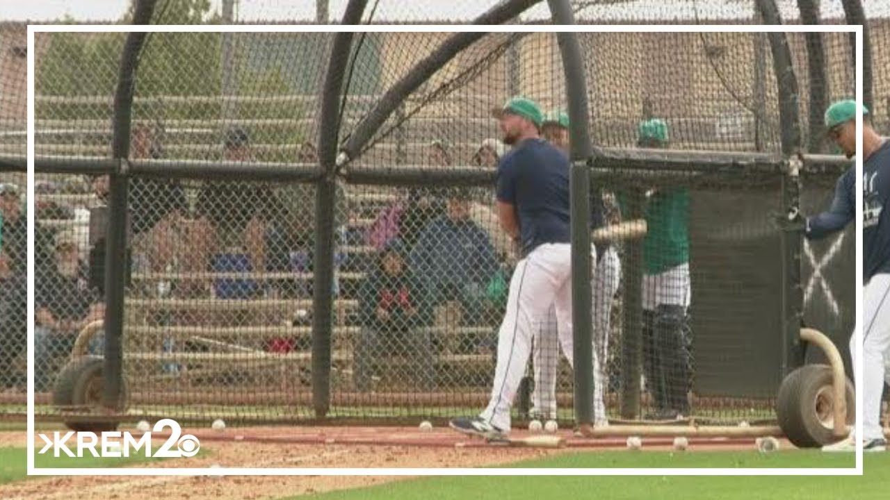 Seattle Mariners catcher Cal Raleigh reflects on last season