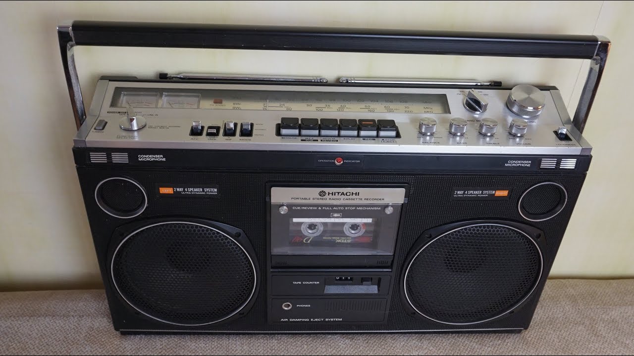 Hitachi TRK-8080W. Все при всем.
