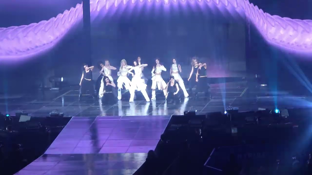 NMIXX - Phoenix｜251129 NMIXX 1ST WORLD TOUR IN INCHEON