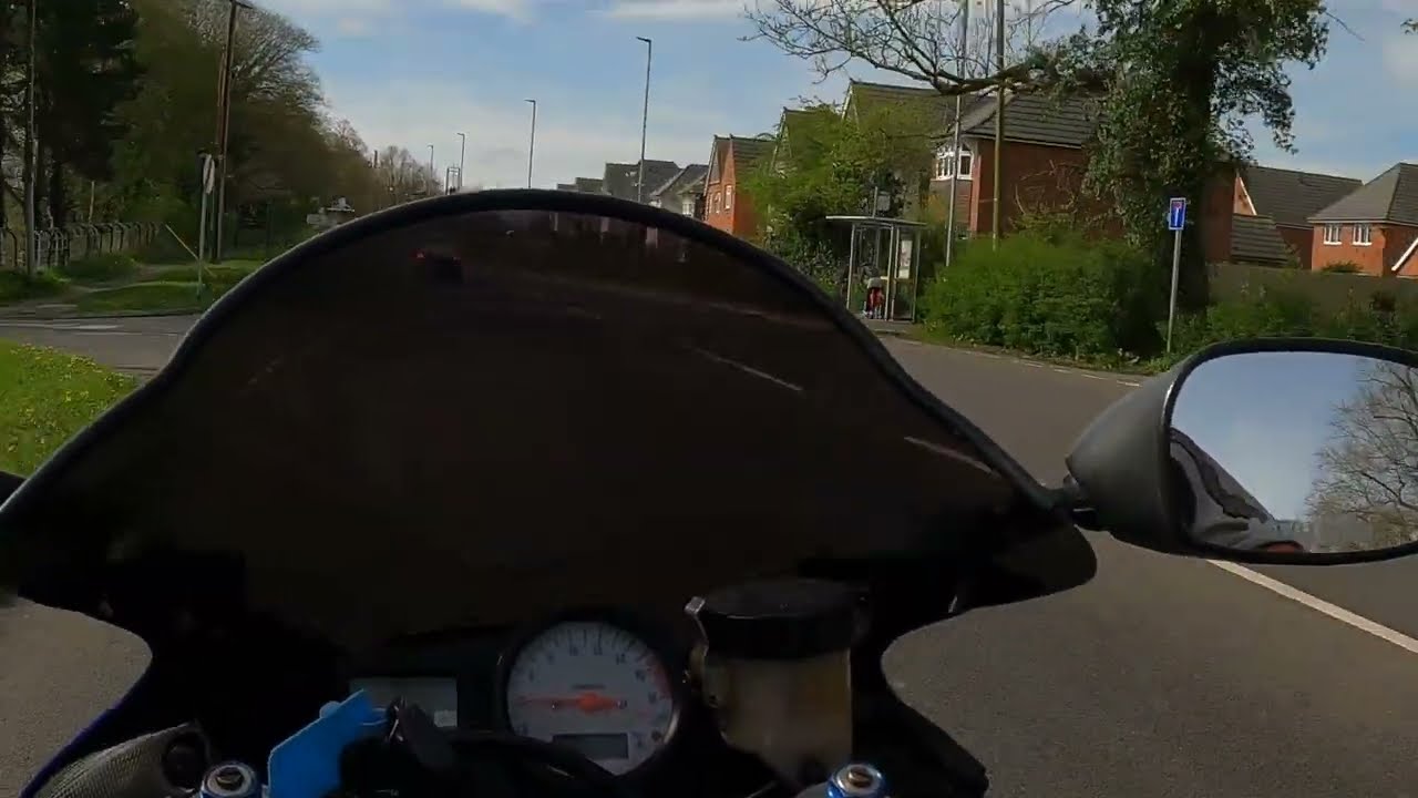2000 Yamaha R6 Walkaround & Test Ride