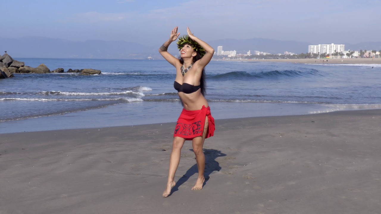 Leolani 'Ori Tahiti freestyle at Venice Beach, CA 2018