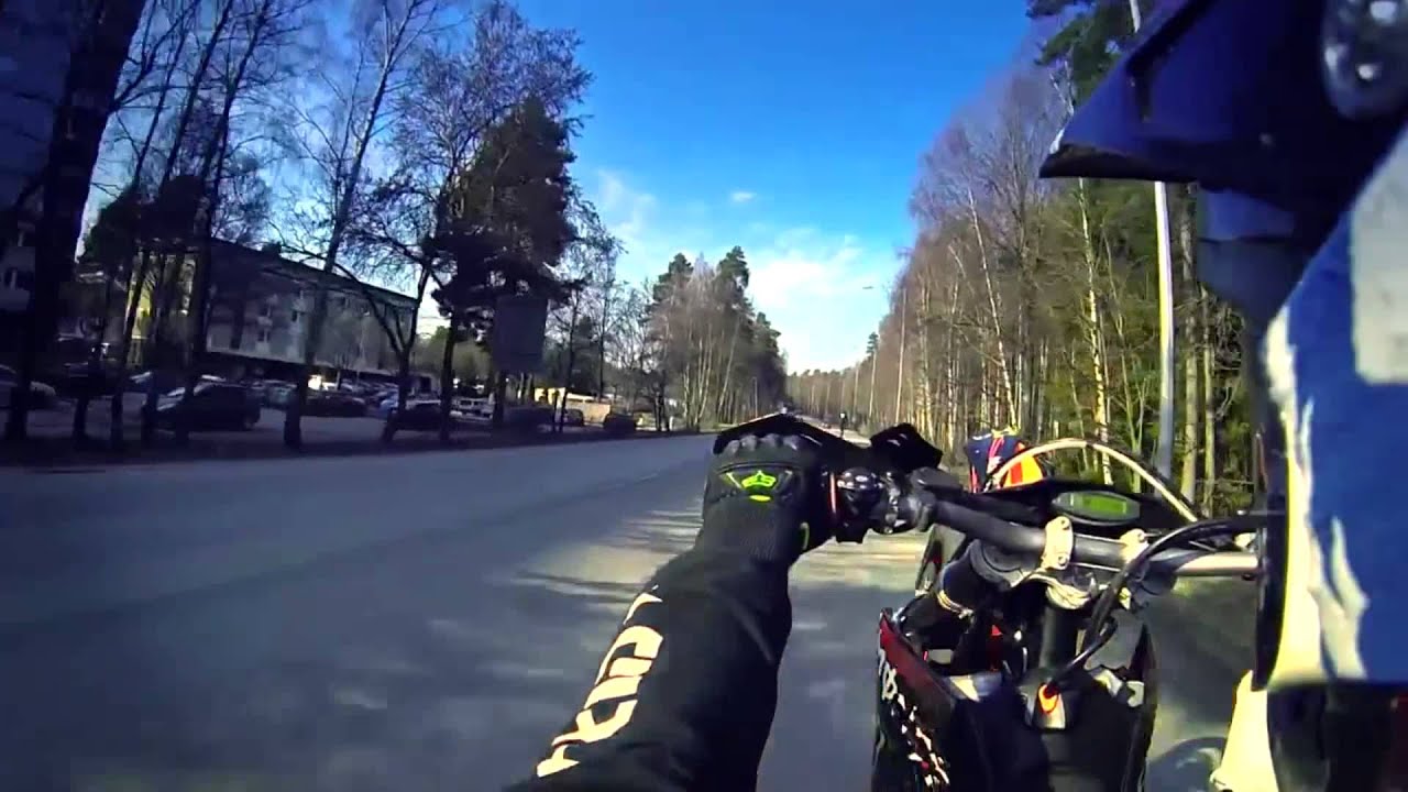 Beka & A.R.A.M-Na kole