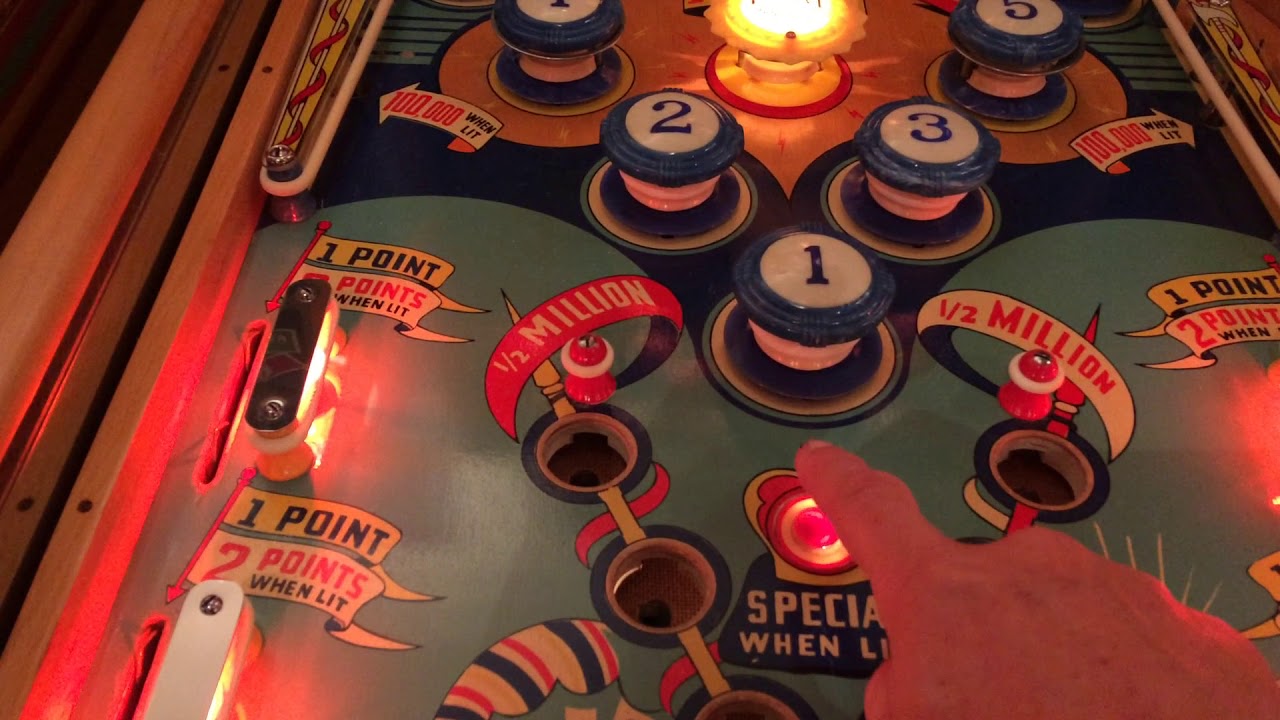 Gottlieb's Pinball Woodrails Coronation 1952