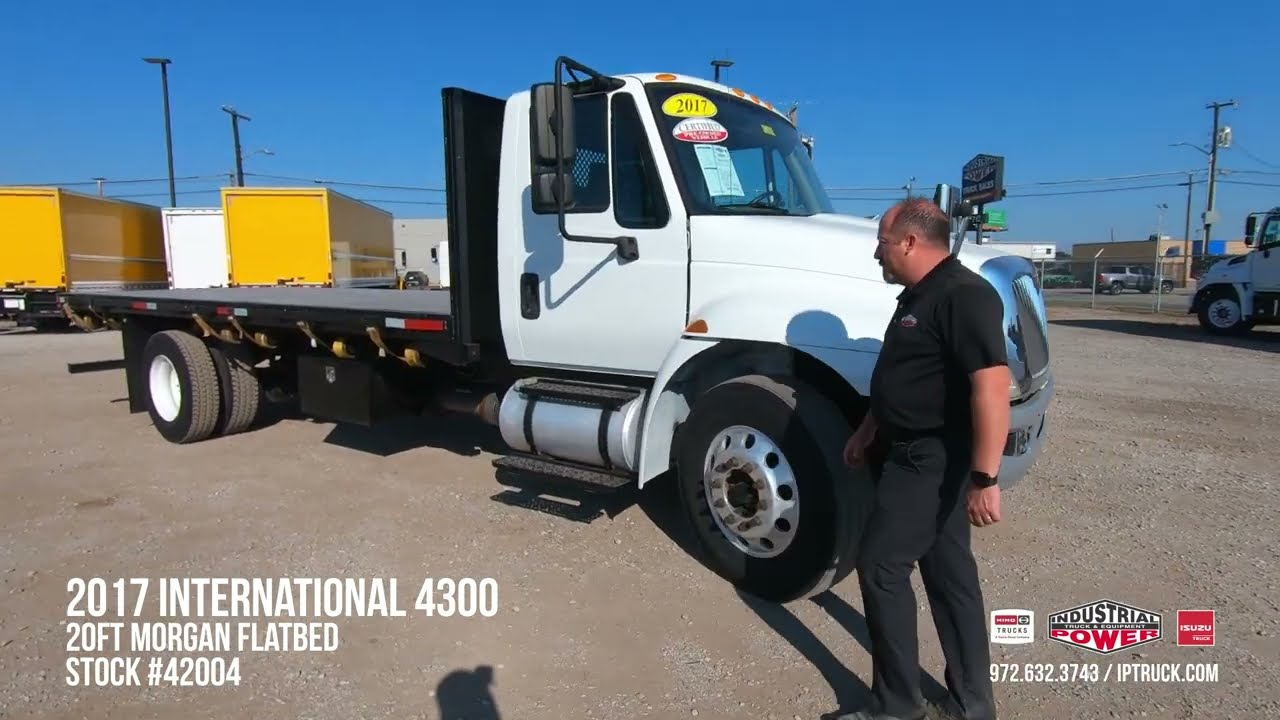 42004 2017international4300 flatbed