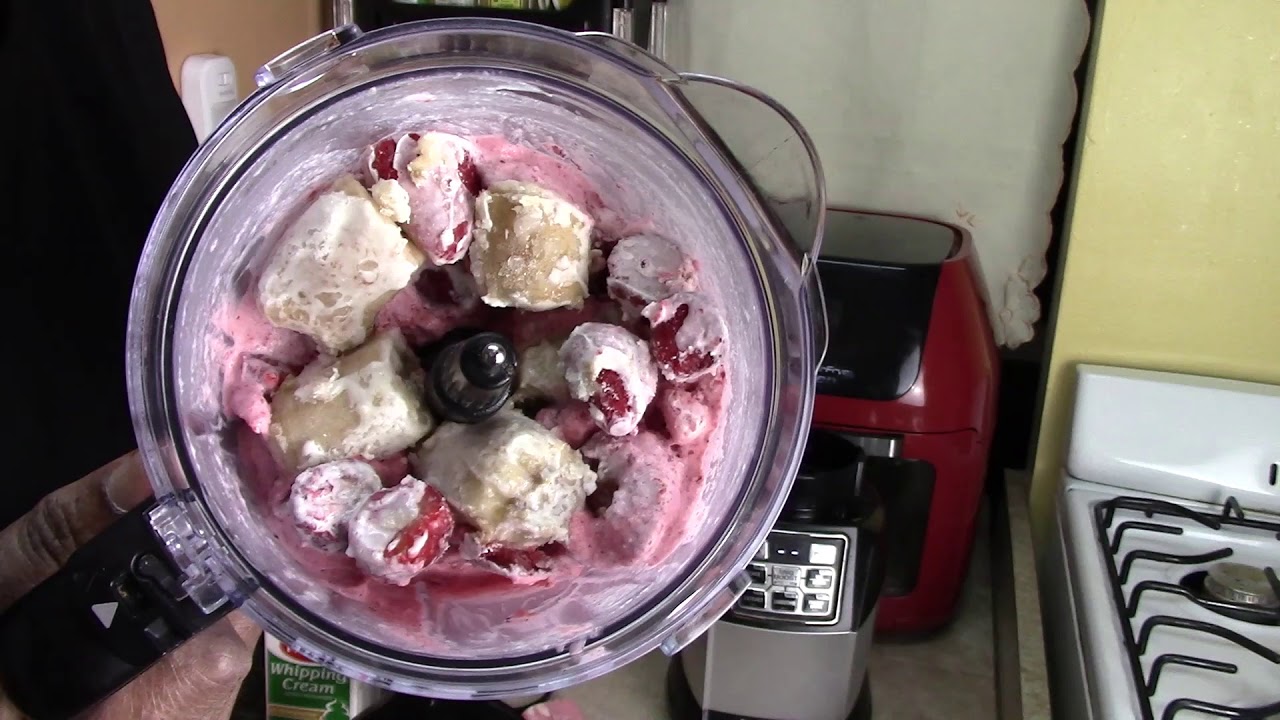 Homemade Strawberry Banana Ice Cream | Ninja Blender