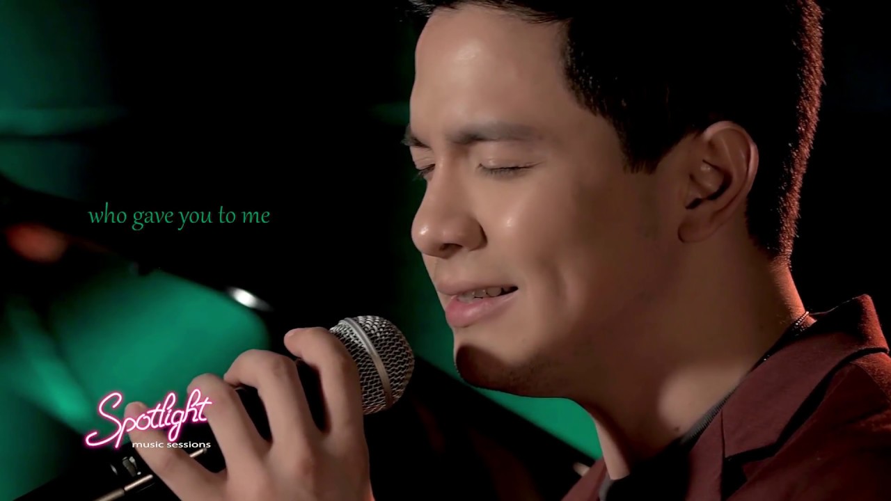 Alden Richards performs 