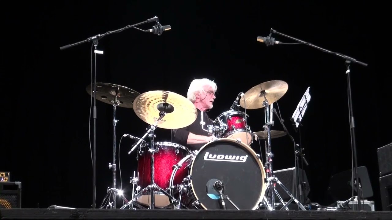 DEREK WILSON Memorial Lucchini