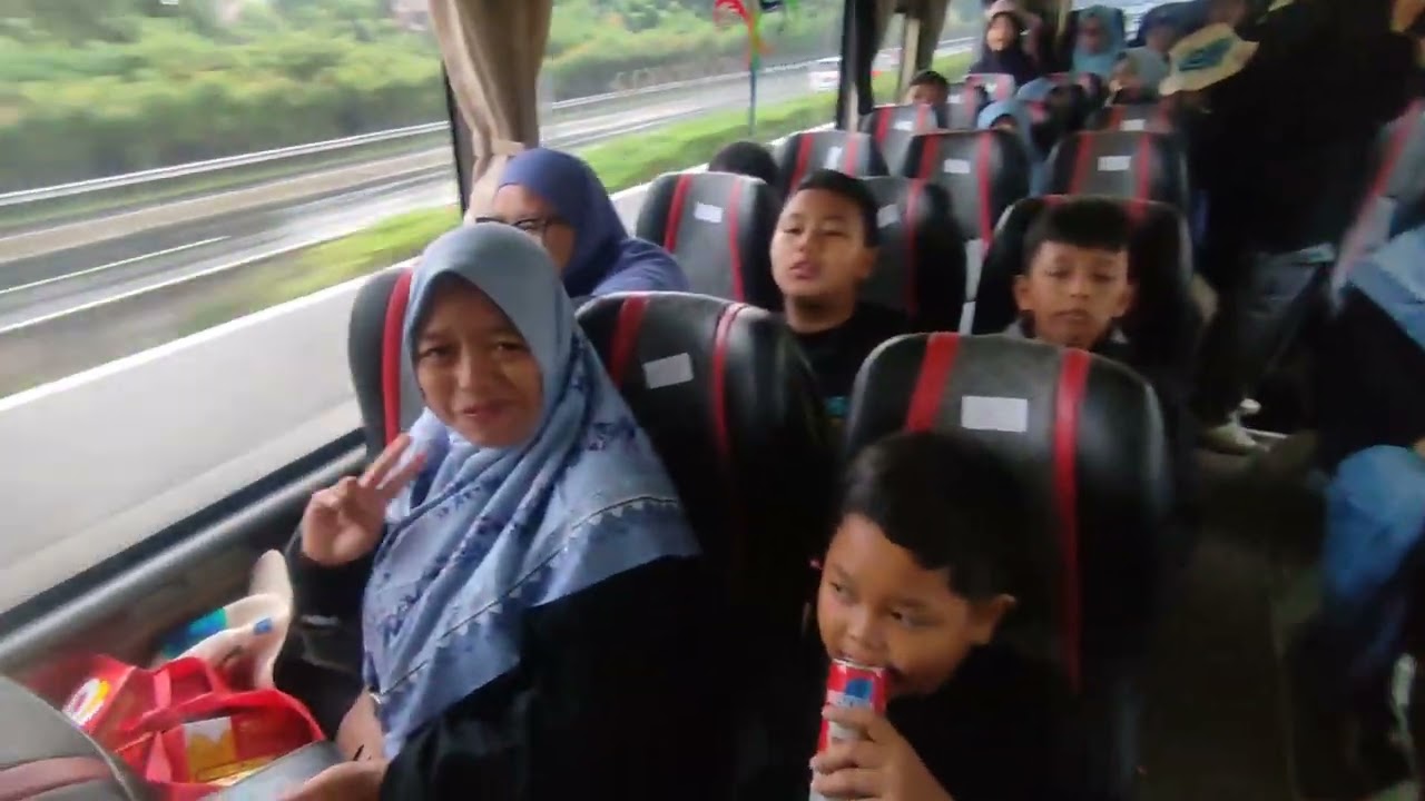 SDN CIJUJUNG 01 GOES TO CITY TOUR JAKARTA