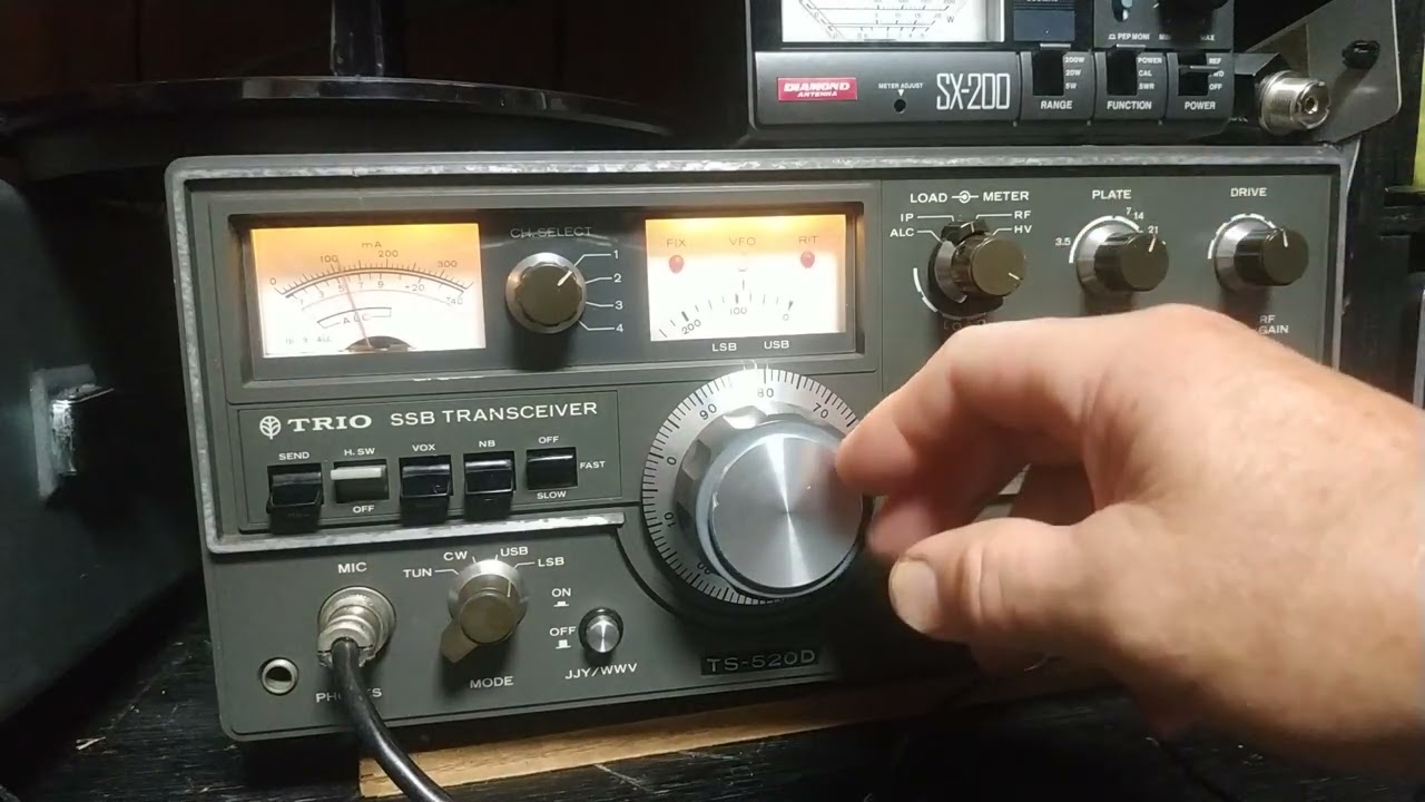 8月11日　FT101とTS520の聞き比べ