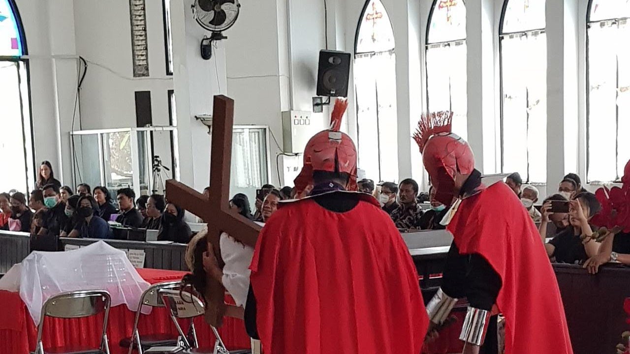Via Dolorosa ... Gereja Toraja Palangka Raya