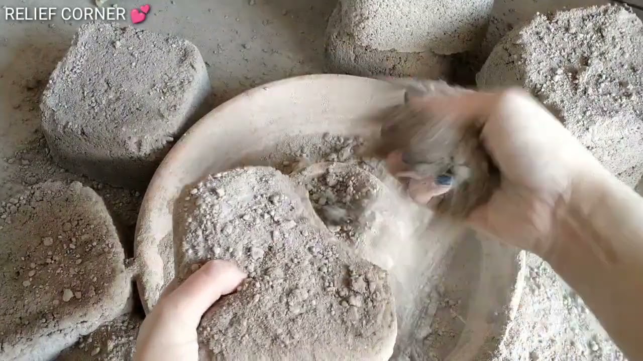 ASMR, GRITTY SAND MIX CEMENT DRY FLOOR CRUMBLING \ RELIEF CORNER