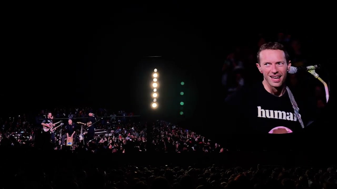 Coldplay - Magic (Versión en español) (En vivo en Santiago 2022-09-21)