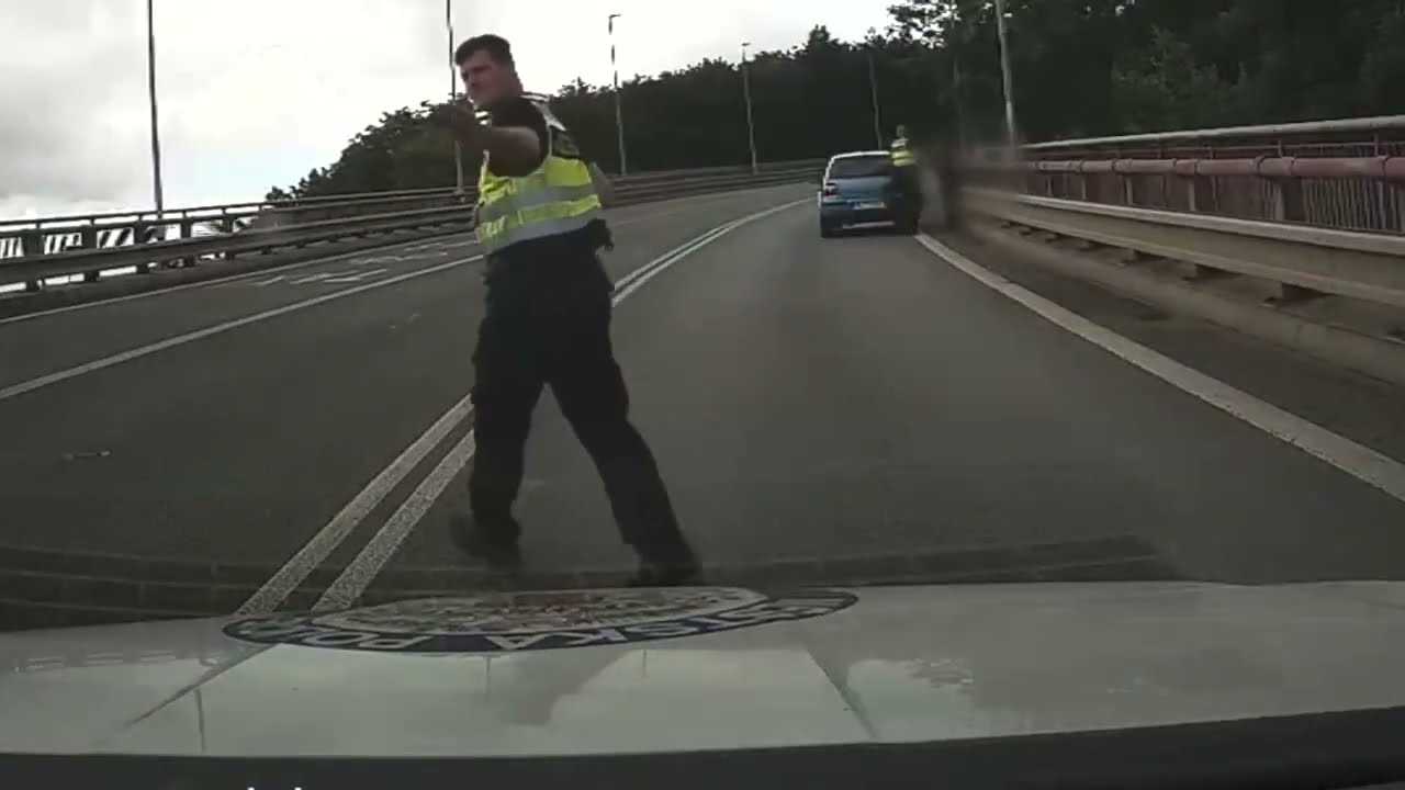 STRÁŽNÍCI V PRAZE OPĚT POMÁHALI OBČANŮM V NOUZI