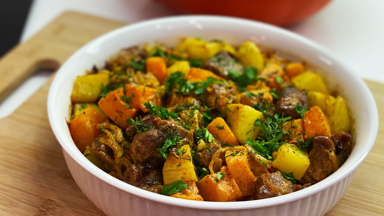 Мясо с тыквой и картошкой в духовке