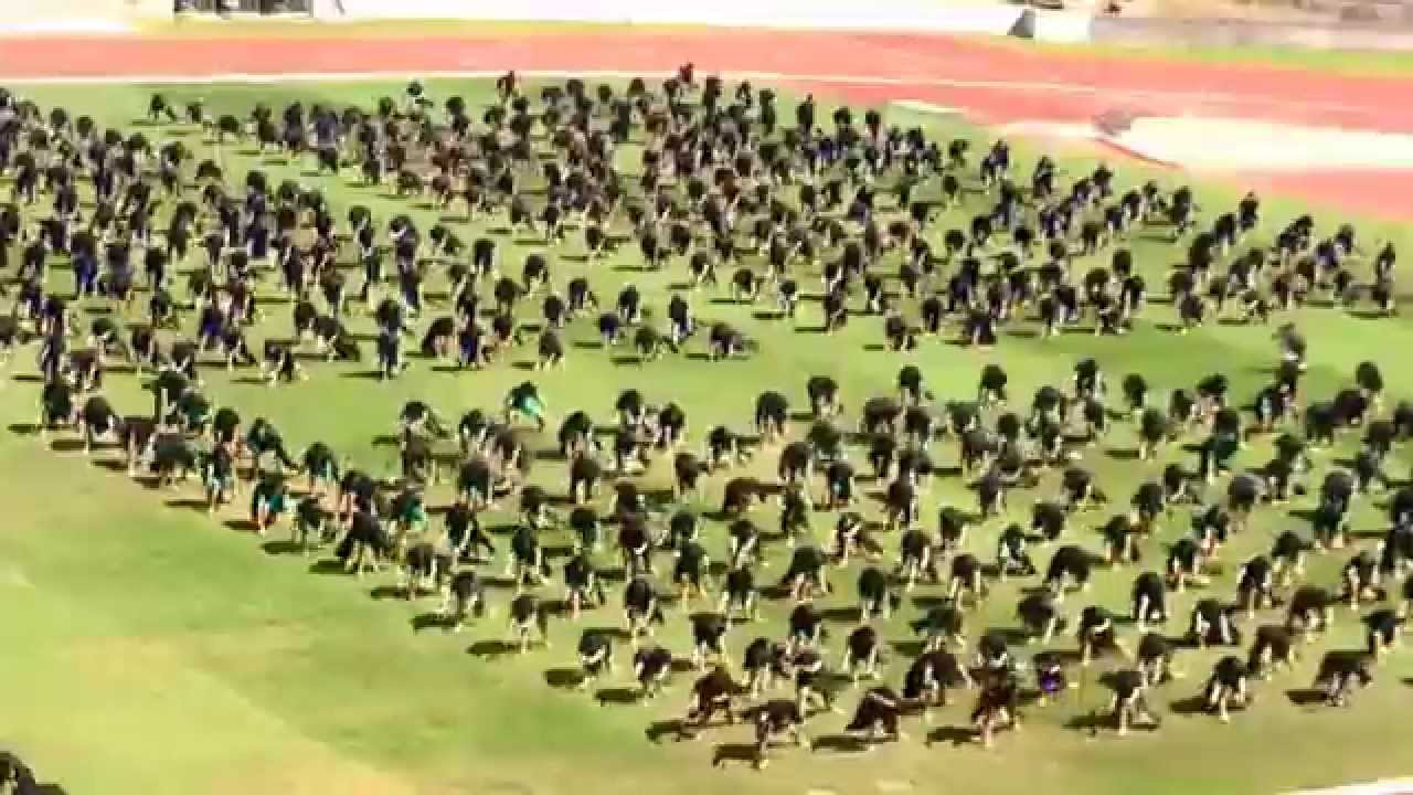 コザ高校 2014年 体育祭 1197人によるソーラン節 Koza HS Okinawa