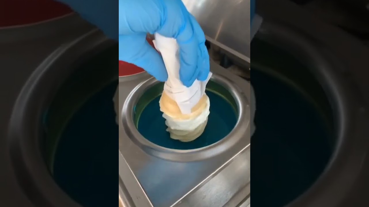 blue raspberry dip🤩🍦plz subscribe #shorts #wonderfulcake#icecream #1million #asmr#shortvideo #short
