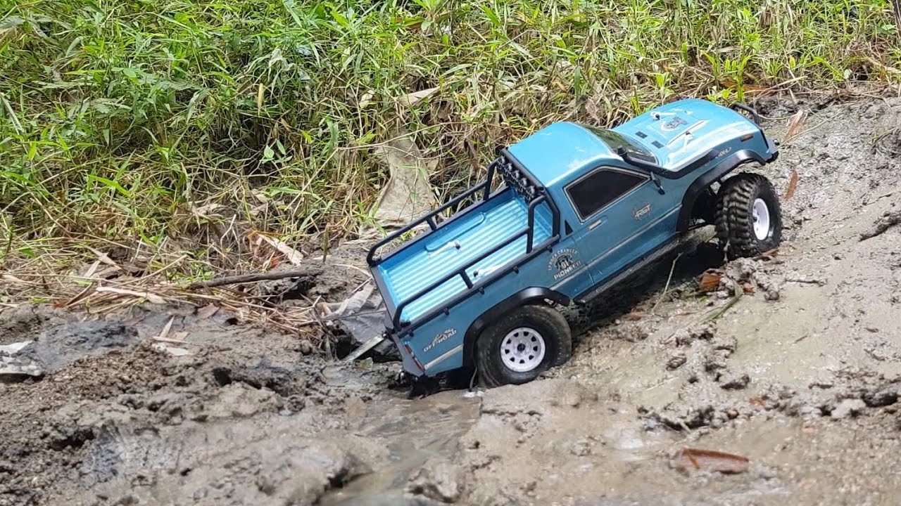 1/10 Scale RC Car : RGT EX86110 Jeep Comanche Off-road Driving #6