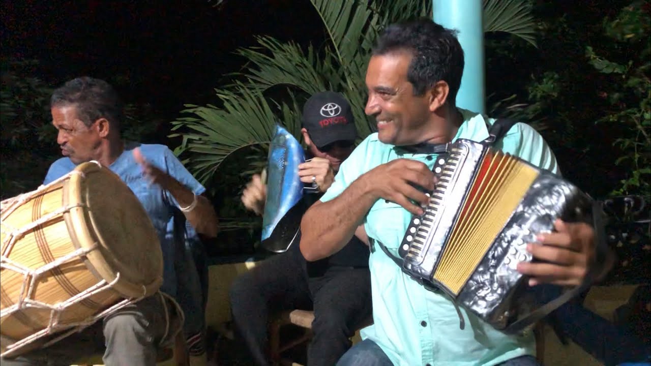 La Sorpresa Típica - Negro Cruz y Toño Colón