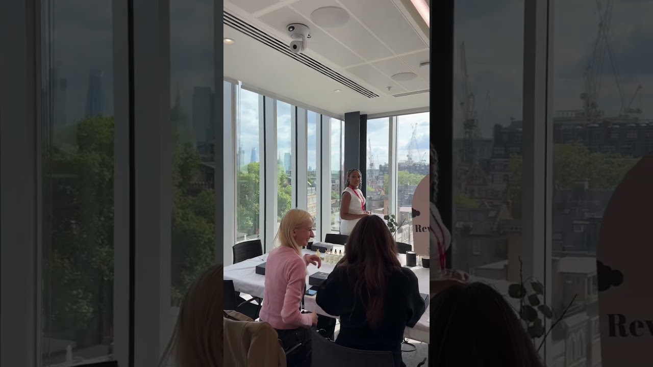 Corporate life in London: candle making workshop team building