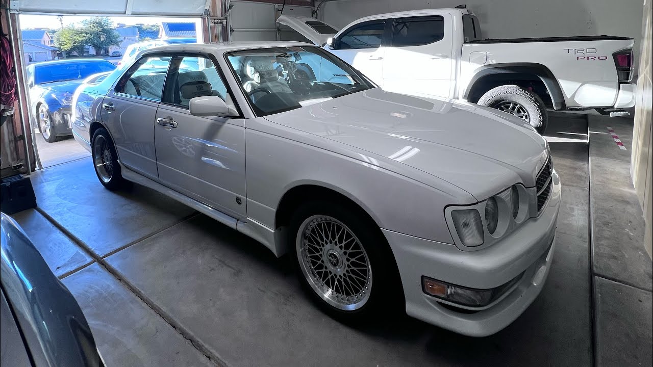 Восстанавливаем лакокрасочное покрытие этого идеально сохранившегося Nissan Cedric!