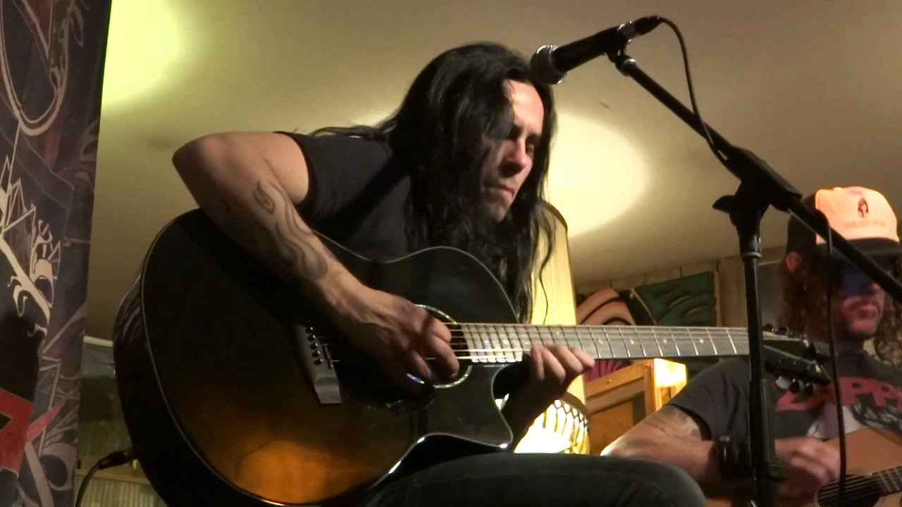 Gus G Mats Levén play Black Sabbath`s Planet Caravan (acoustic)
