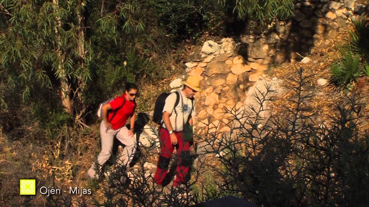 Der Gro&szlig;e Wanderweg M&aacute;lagas. Etappe 32: Oj&eacute;n &ndash; Mijas (Deutsch)