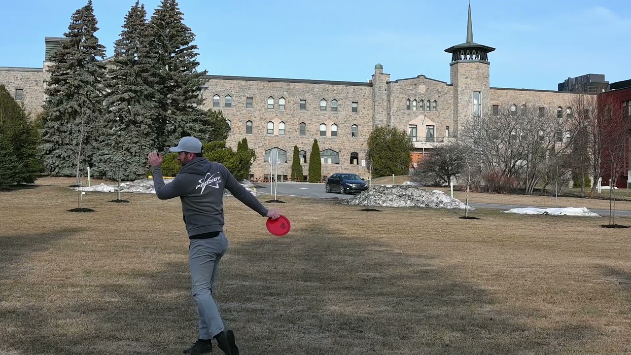 Technique du revers (Backhand) au disque golf - ADGM