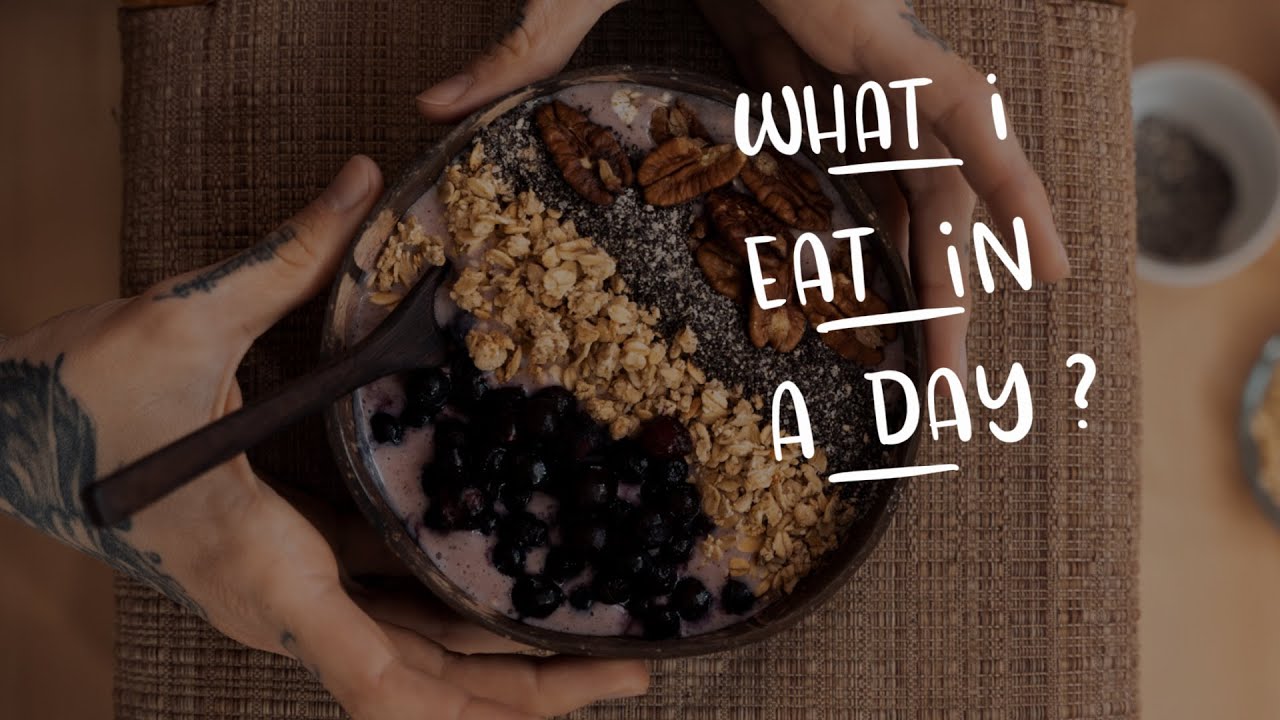 WHAT I EAT IN A DAY AS A VEGAN | SOCIAL DISTANCING