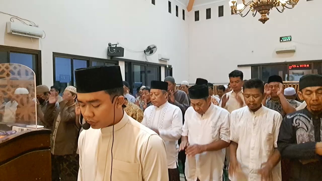 Ustadz Muhammad Nur Hakim Ghozi Abdullah :  Imam Sholat Shubuh 05 Ramadhan 1447 H.