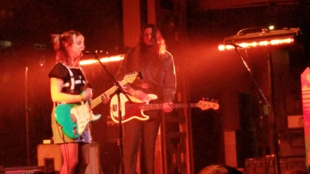 Beach Bunny live at Webster Hall - Oxygen (Live)