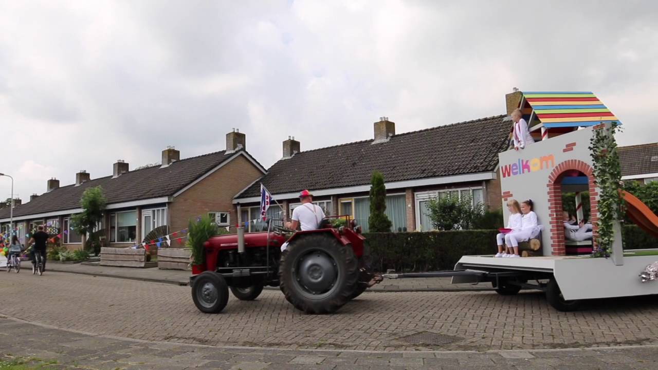 Optocht Broeksterwâld - De Valom