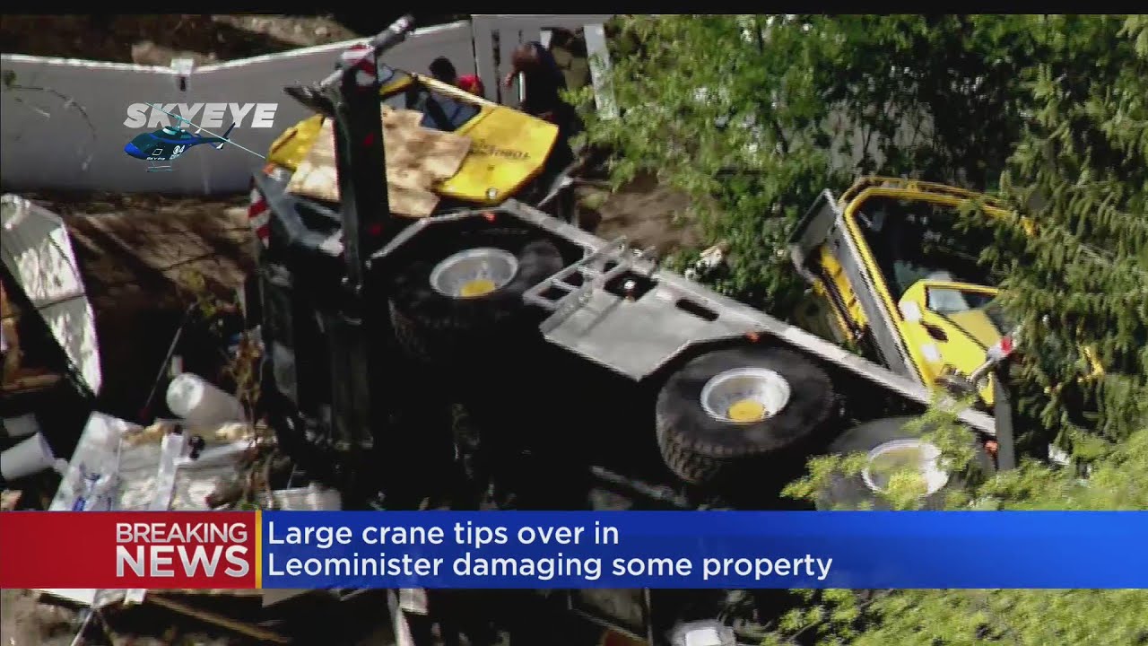 Large Crane Tips Over In Leominster