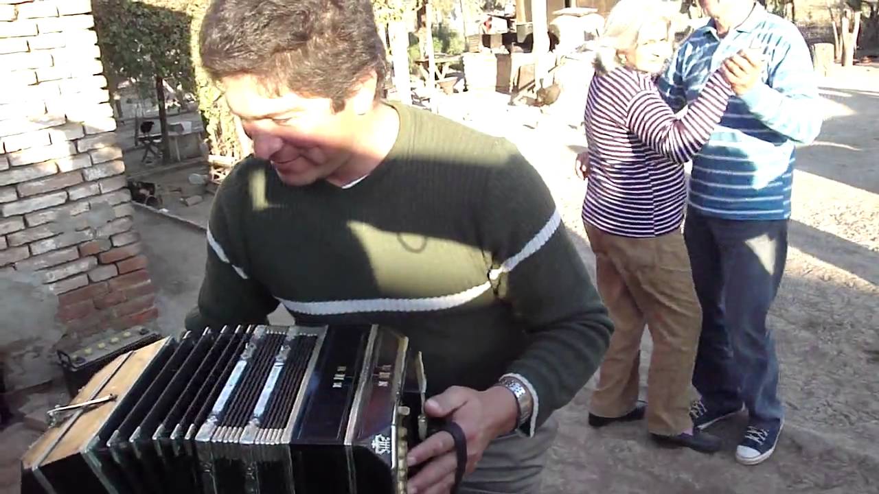 victor salazar en concierto, a puro bandoneon