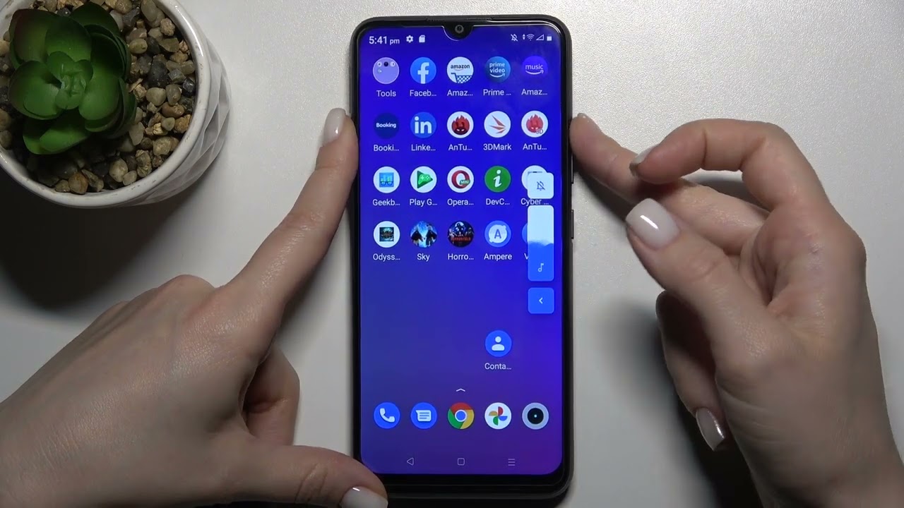 How to Customize Volume Panels in Realme C21Y?