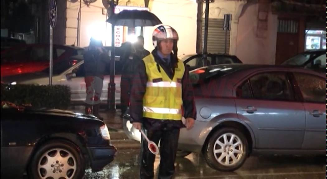 Një orë para atentatit Shkëlzen Leka u fal në xhaminë e Rrugës së Kavajës- Ora News- Lajmi i fundit-
