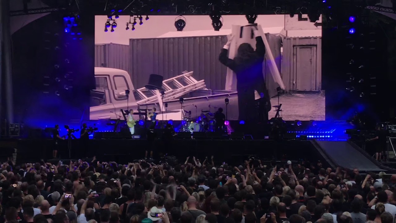 Depeche Mode - Useless (Live in Berlin at Waldbühne 25.07.2018)