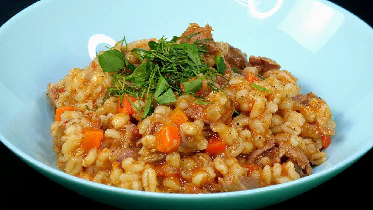 Беру перловку, куриные желудки и готовлю кулинарный шедевр. Недорогое блюдо и простой рецепт.