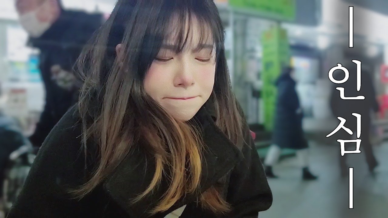 Drinking alone at the Korean Local Market