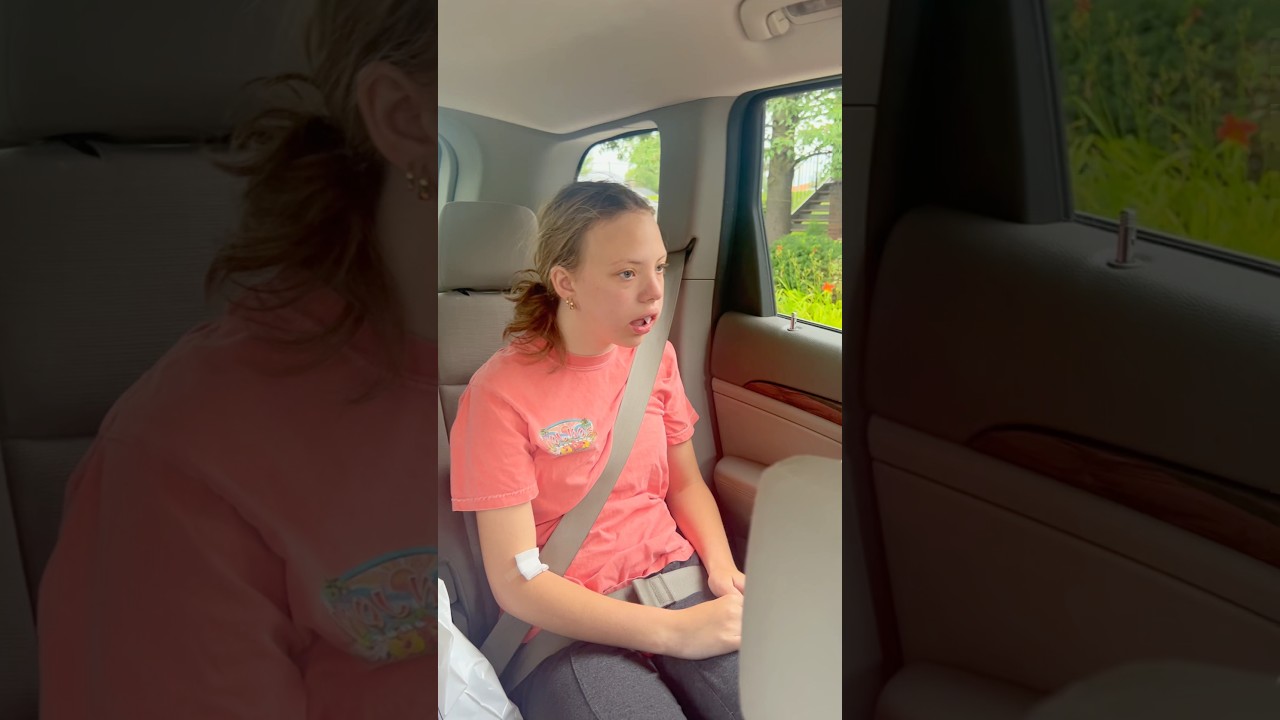Weird reactions to wisdom tooth removal#funny #funnyvideos #wisdomteeth #fyp #reaction
