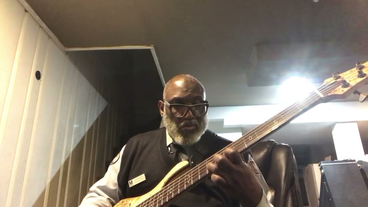 Carl S Basses CS5 Custom