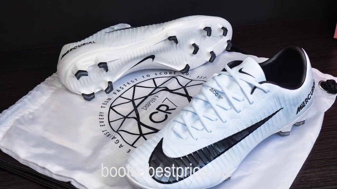 Футбольные бутсы из коллекции Криштиану Роналду MERCURIAL VAPOR XI CR7 FG 852514-401
