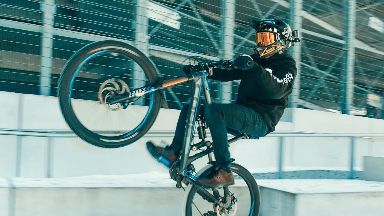 The EPICNESS of URBAN STUNTRIDING // fullfaceriders