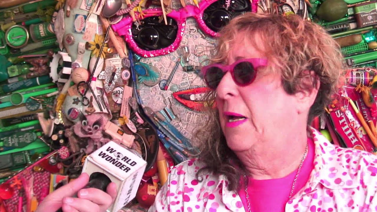 Ep. 232 - Damiana Garcia Visits Allee Willis